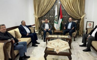 حماس والشعبية تؤكدان على توحيد الجهود لمواجهة العدوان