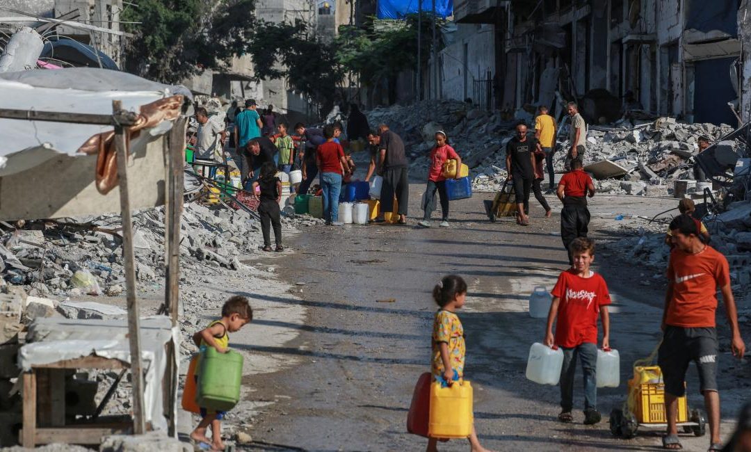 أزمة المياه في غزة.. محطات التحلية تكافح لتلبية الاحتياج والصهاريج تنتظر الوقود