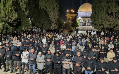 40 ألفًا يؤدون صلاة فجر الجمعة الثانية من رمضان في الأقصى