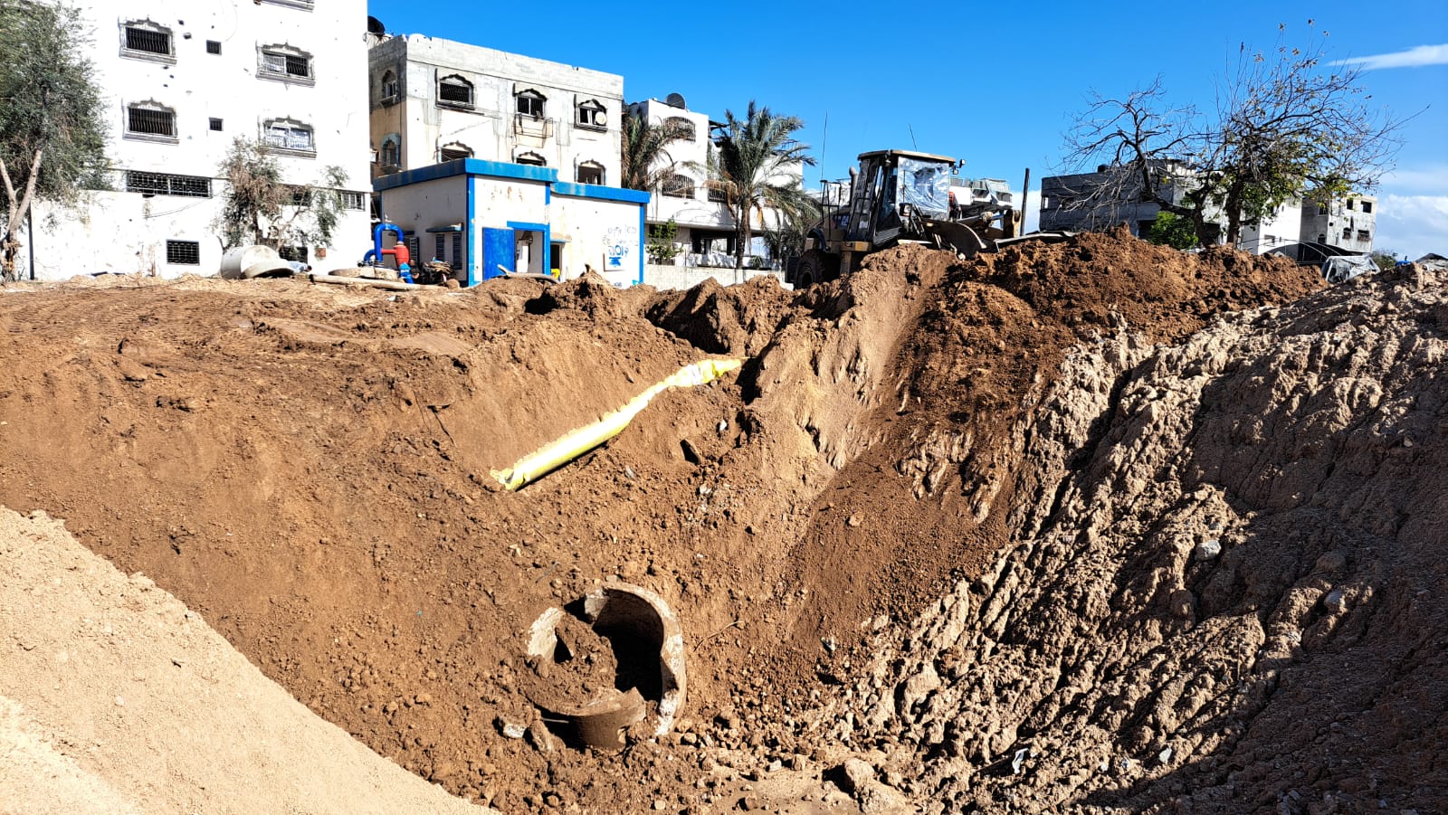 بلدية غزة: المدينة تعيش أزمة تعطيش بعد توقف خط مياه رئيس بلدية غزة: المدينة تعيش أزمة تعطيش بعد توقف خط مياه رئيس