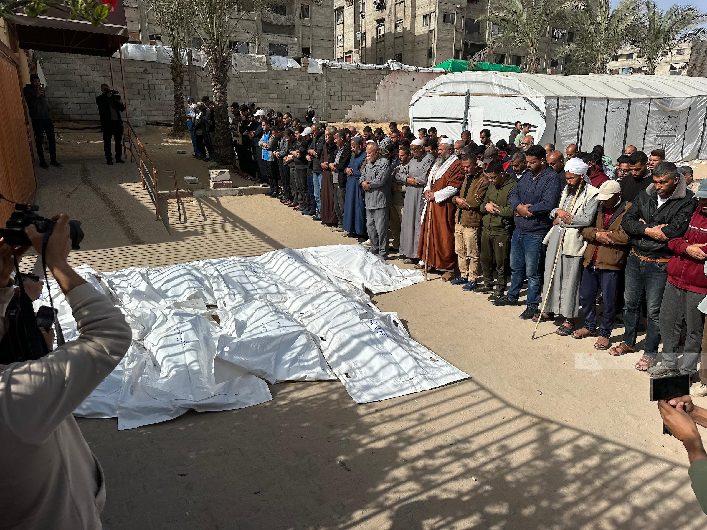 24 شهيدا و55 إصابة خلال الـ 24 ساعة الماضية بغزة 24 شهيدا و55 إصابة خلال الـ 24 ساعة الماضية بغزة