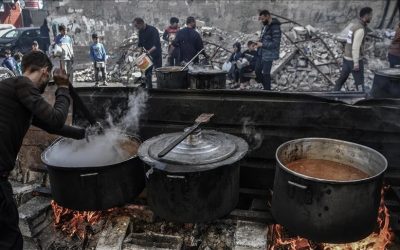 الخطة الإسرائيلية لتوزيع المساعدات.. ابتزاز إنساني يعيد إنتاج جريمة التجويع