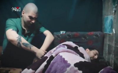 القسام ينشر مقطع فيديو لأسيرين إسرائيليين أحدهما حاول الانتحار