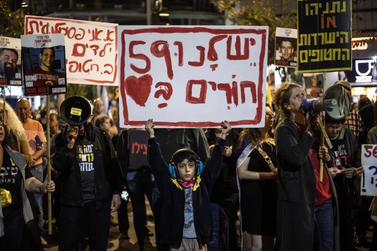 عائلات أسرى الاحتلال تطالب بإسقاط حكومة نتنياهو