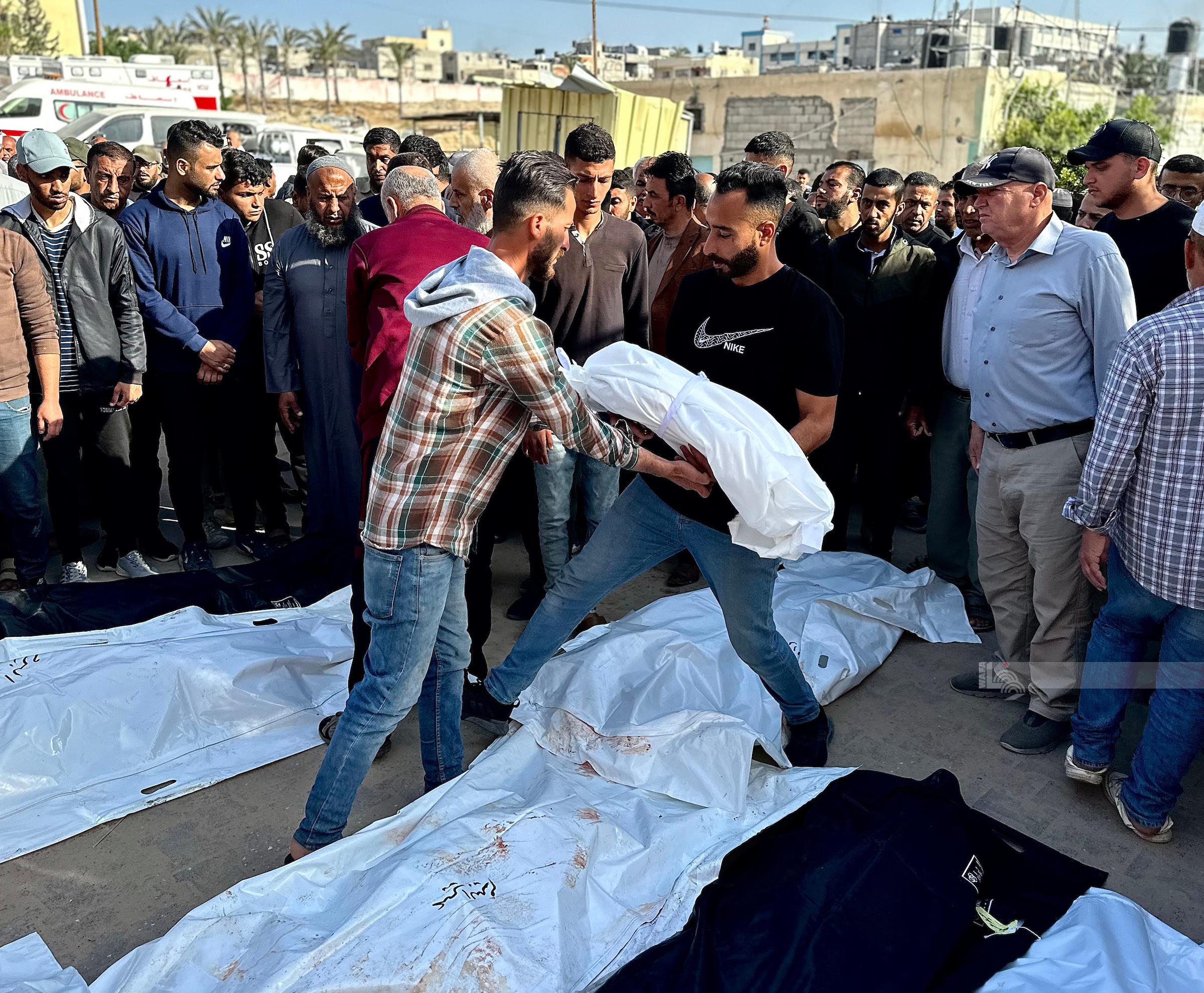صحة غزة: حصيلة حرب الإبادة ترتفع إلى 52,576 شهيدًا
