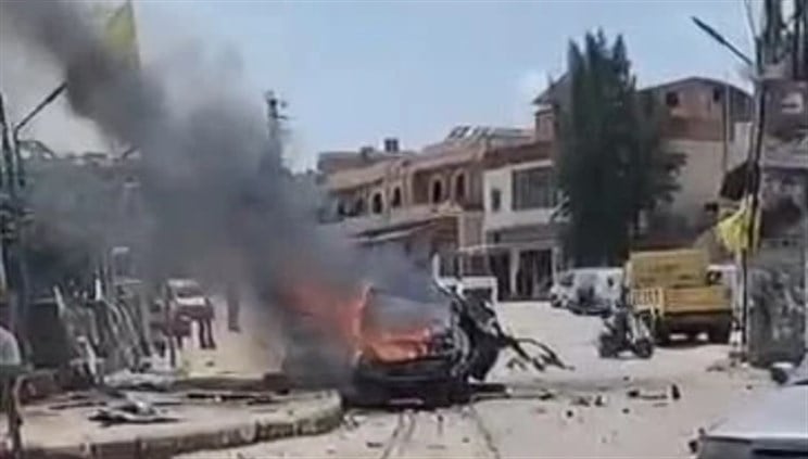 3 شهداء بغارة إسرائيلية استهدفت سيارة في جنوبي لبنان