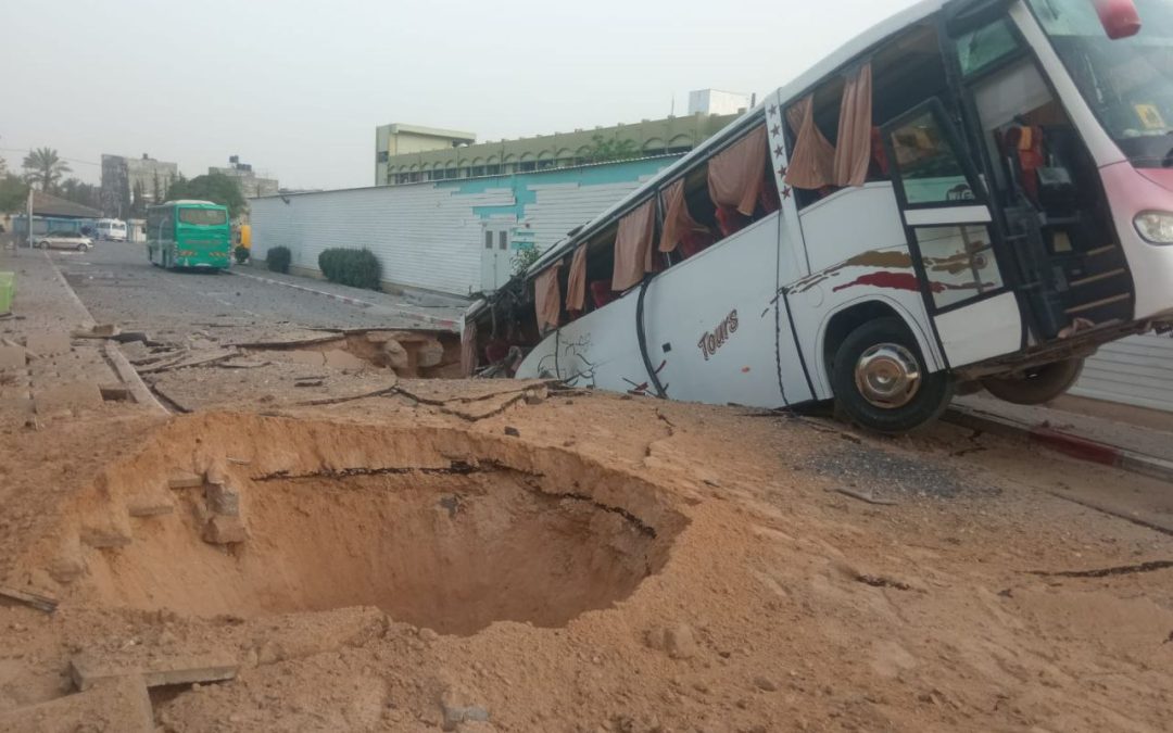 6 شهداء وعشرات الجرحى والمفقودين بقصف محيط المستشفى الأوروبي بخانيونس