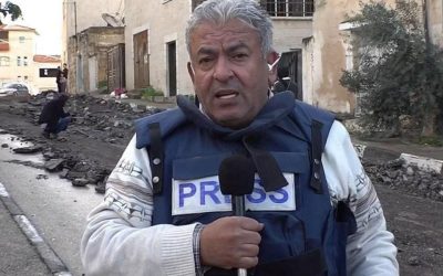 الاحتلال يحول الصحافي الفلسطيني علي السمودي إلى الاعتقال الإداري