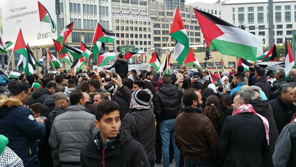 فعاليات فلسطينية في ألمانيا تندد بانتهاكات الاحتلال واقتحام المشافي