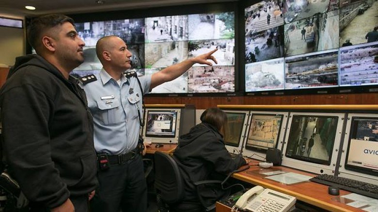 الاحتلال يراقب أحياء القدس القديمة بـ400 كاميرا