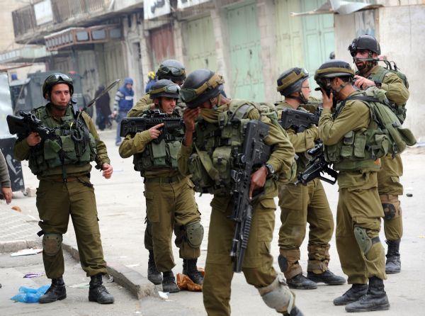 الاحتلال يعتقل 3 طالبات شرق بيت لحم