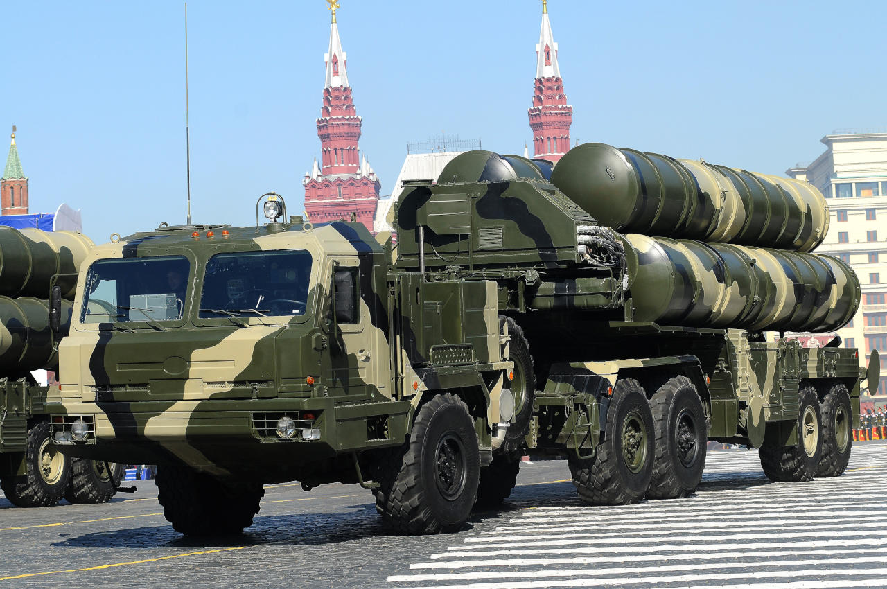 إيران: روسيا بدأت تسليمنا صواريخ إس 300