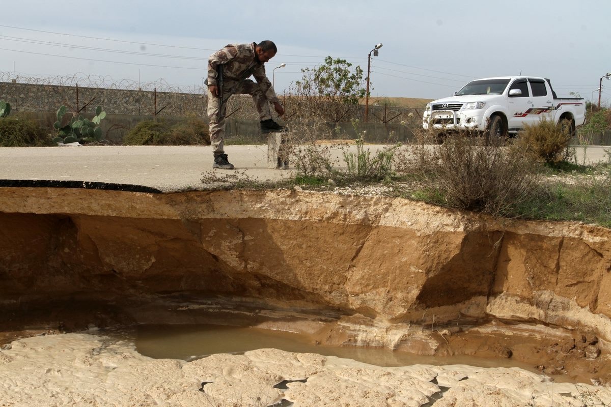 انهيارات أرضية جديدة على حدود غزة ومصر