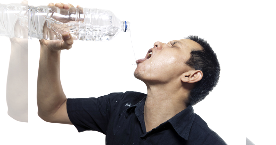 7 أسباب وراء زيادة شعور الإنسان بالعطش