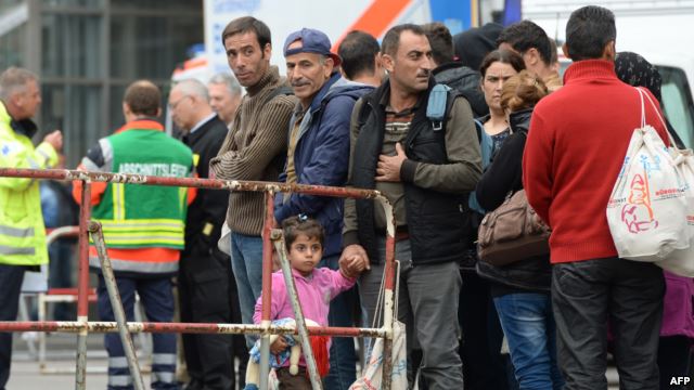ألمانيا تعلن فتح أبوابها للاجئين مجدداً