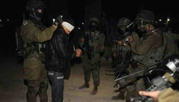 قوات الاحتلال تعتقل 39 مواطنًا من الضفة
