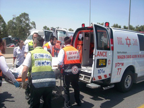 مقتل إسرائيلي وإصابة 4 آخرين بانفجار مستودع مفرقعات
