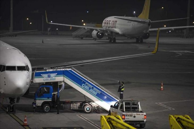 تركيا: إصابتان بانفجار في مطار صبيحة غوكتشن