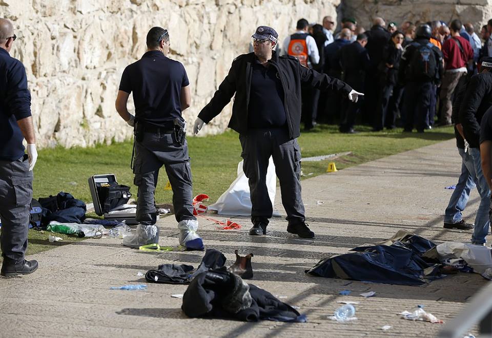 مقتل مستوطن وإصابة 2 آخرين بعملية طعن مزدوجة في القدس
