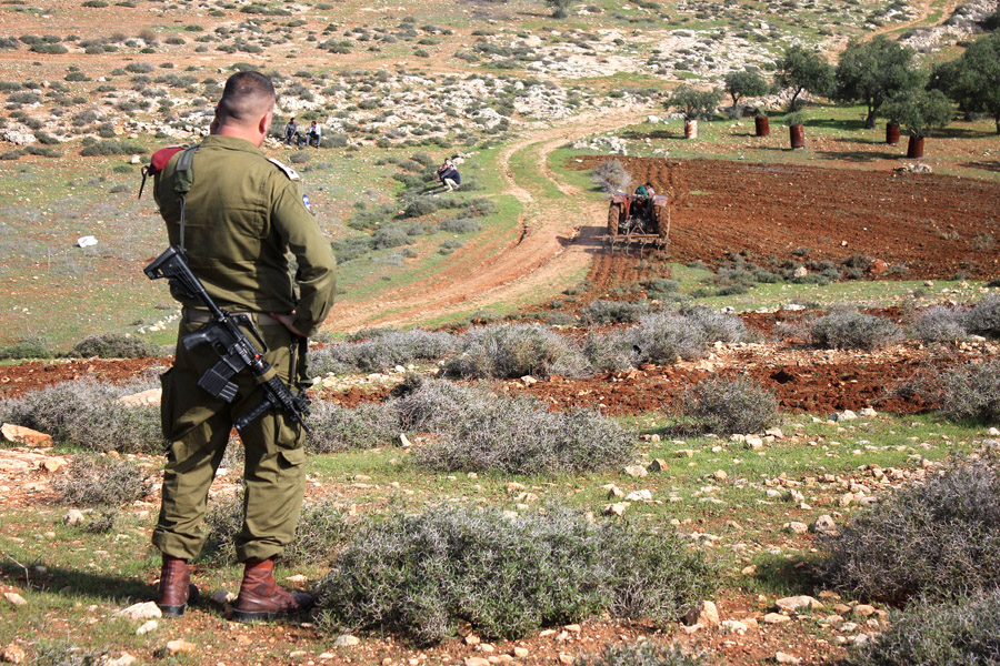 الاحتلال يصادر الأراضي القريبة من مستوطنة دوتان بجنين