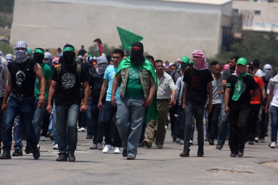 حماس تدعو لجمعة مواجهات وتتوعد الاحتلال بموجة عمليات