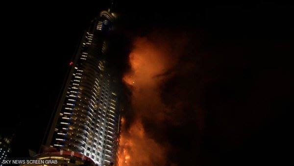 دبي.. حريق هائل في فندق العنوان
