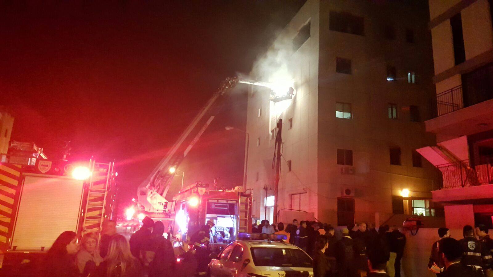 حريق متعمد في مبنى منظمة بتسيلم بالقدس المحتلة