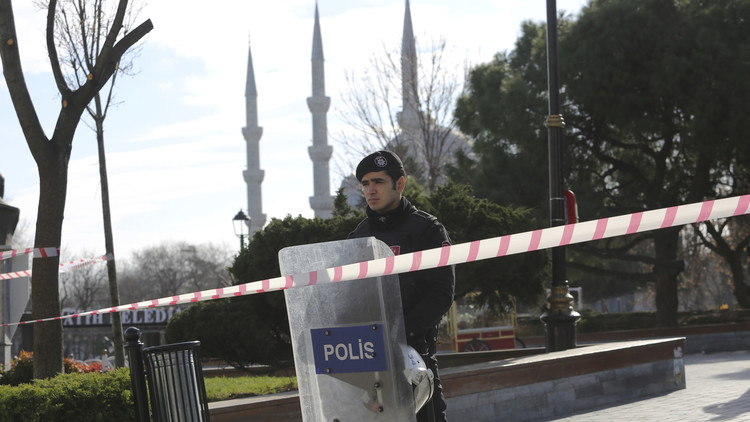 10 قتلى في انفجار اسطنبول بينهم أجانب