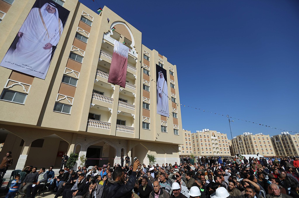 توزيع شقق في مدينة حمد بخانيونس وهنية يشكر قطر
