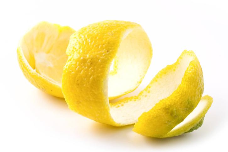 قشور الليمون.. فوائد عظيمة لا تهملها
