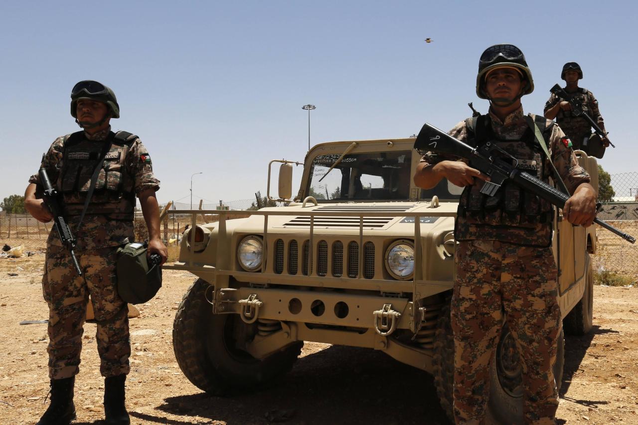 الأردن يعلن قتل 12 متسللاً على الحدود مع سوريا