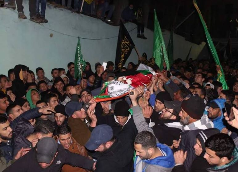 مخيم قلنديا يزف الشهيد حسين أبو غوش
