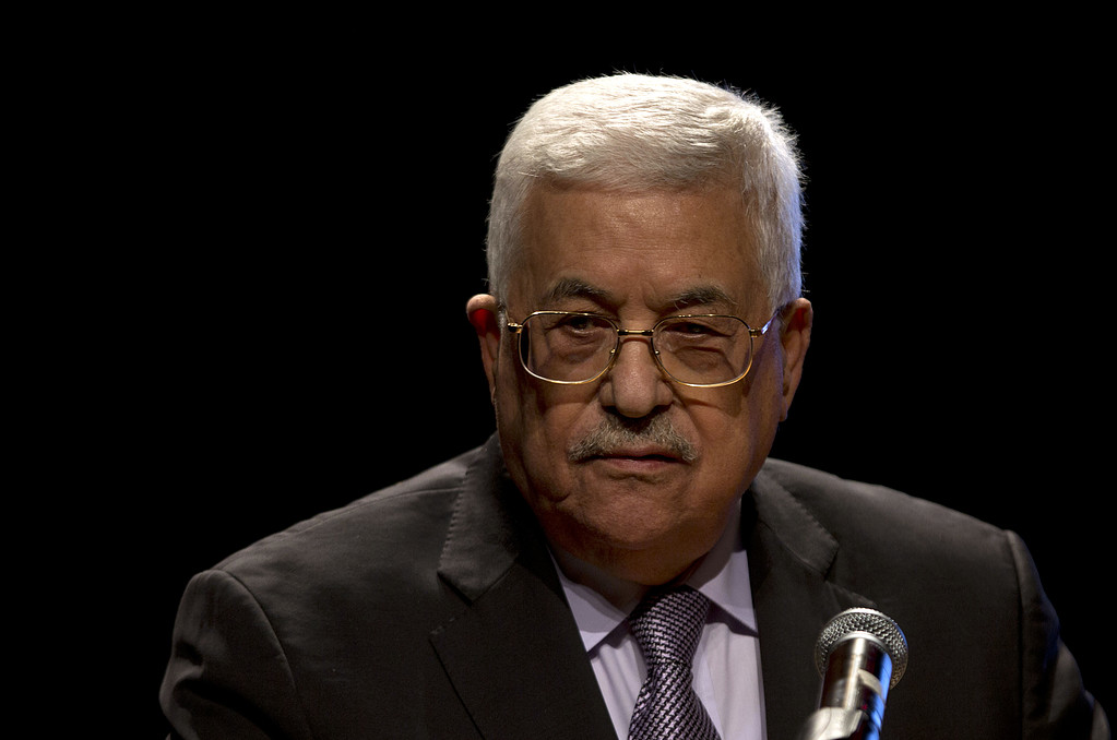 عباس يستقبل وفدًا نسائيًّا إسرائيليًّا برام الله