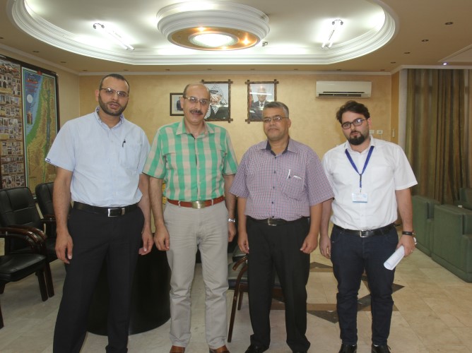 الأطباء الفلسطينيون بأوروبا  يزورون جامعة الأزهر بغزة