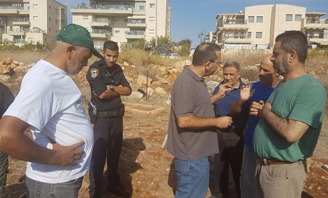 شرطة الاحتلال تمنع ترميم مقبرة رمية بالجليل المحتل