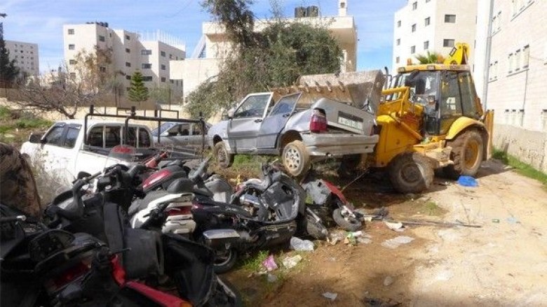شرطة جنين تتلف 120 مركبة غير قانونية