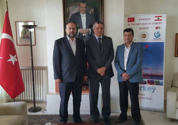 حماس تبحث مع السفير التركي في بيروت آخر التطورات الفلسطينية