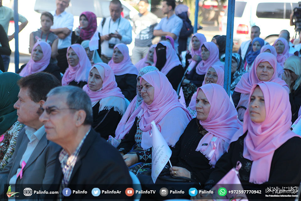 تدشين نصب تذكاري بغزة لتأييد ومساندة مريضات سرطان الثدي