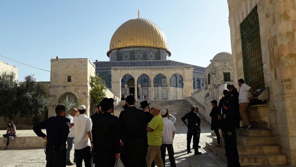 الكنيست الصهيوني يرفع حظر اقتحام أعضائه المسجدَ الأقصى