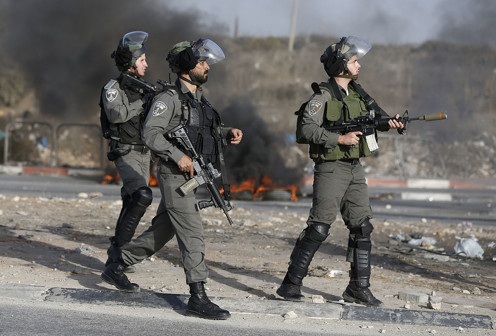14 إصابة بمواجهات مع الاحتلال في مخيم شعفاط بالقدس