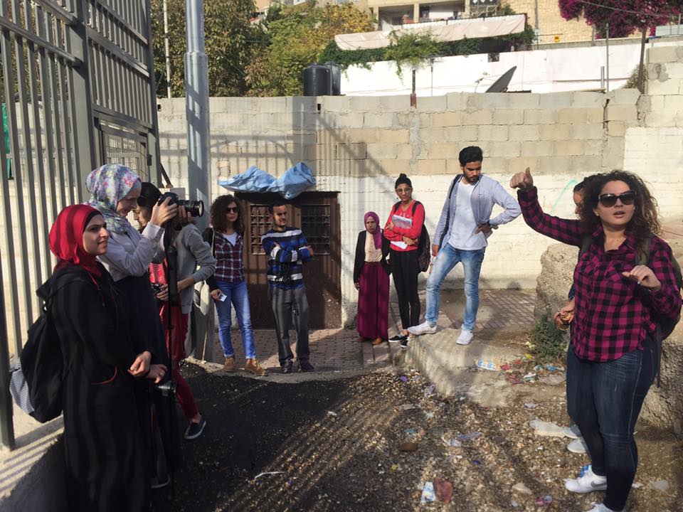 جولات ميدانية للصحفيين في أحياء القدس المهمشة