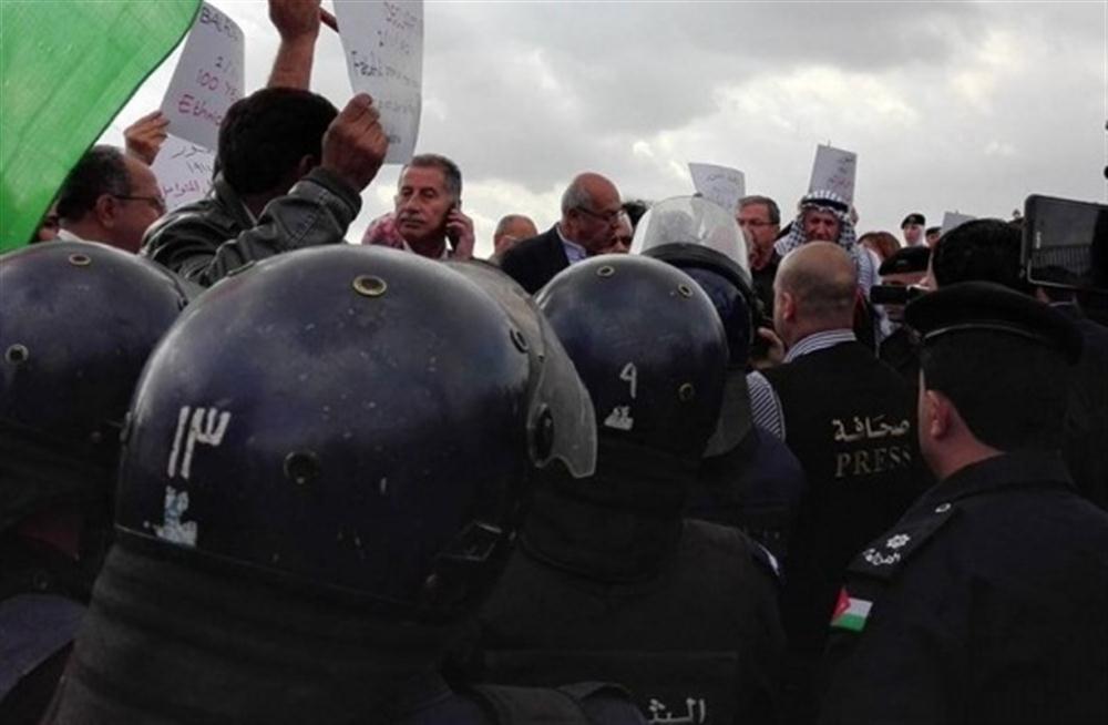 الأمن الأردني يمنع اعتصاماً أمام السفارة البريطانية ضد وعد بلفور