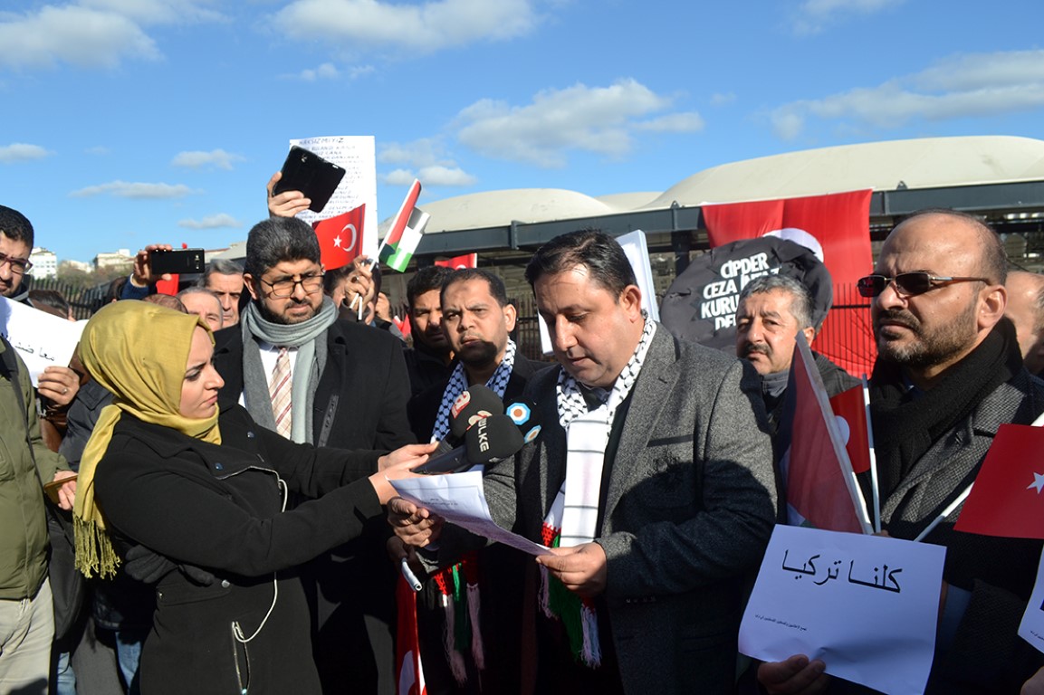 إعلاميون فلسطينيون في إسطنبول يتضامنون مع تركيا وحلب