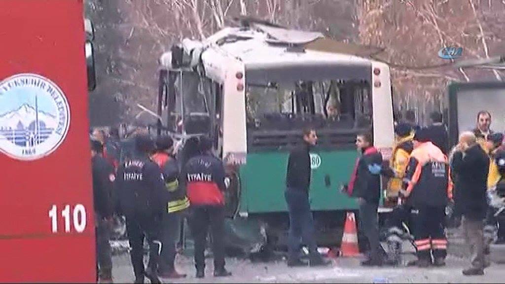13 قتيلًا بتفجير سيارة مفخخة بولاية قيصري وسط تركيا
