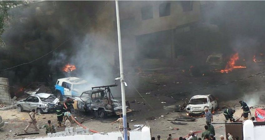 50 قتيلا وعشرات الجرحى بتفجير في عدن