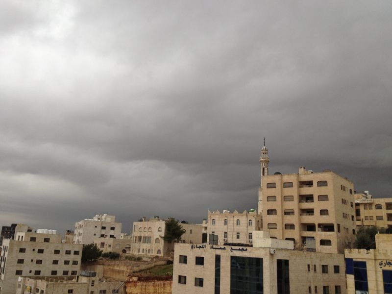 انحباس الأمطار يفاقم أزمة المياه ويضر بموسم الزراعة بغزة