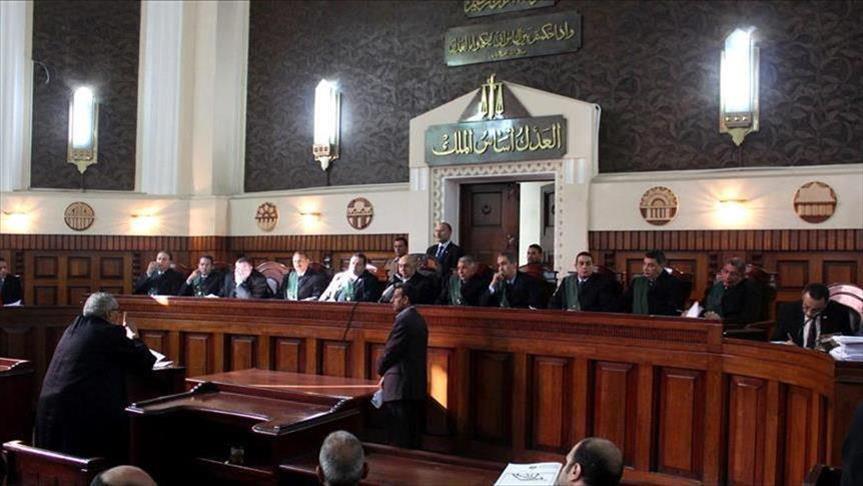 200 معتقل مصري يضربون عن الطعام رفضًا لمحاكمتهم عسكريًّا