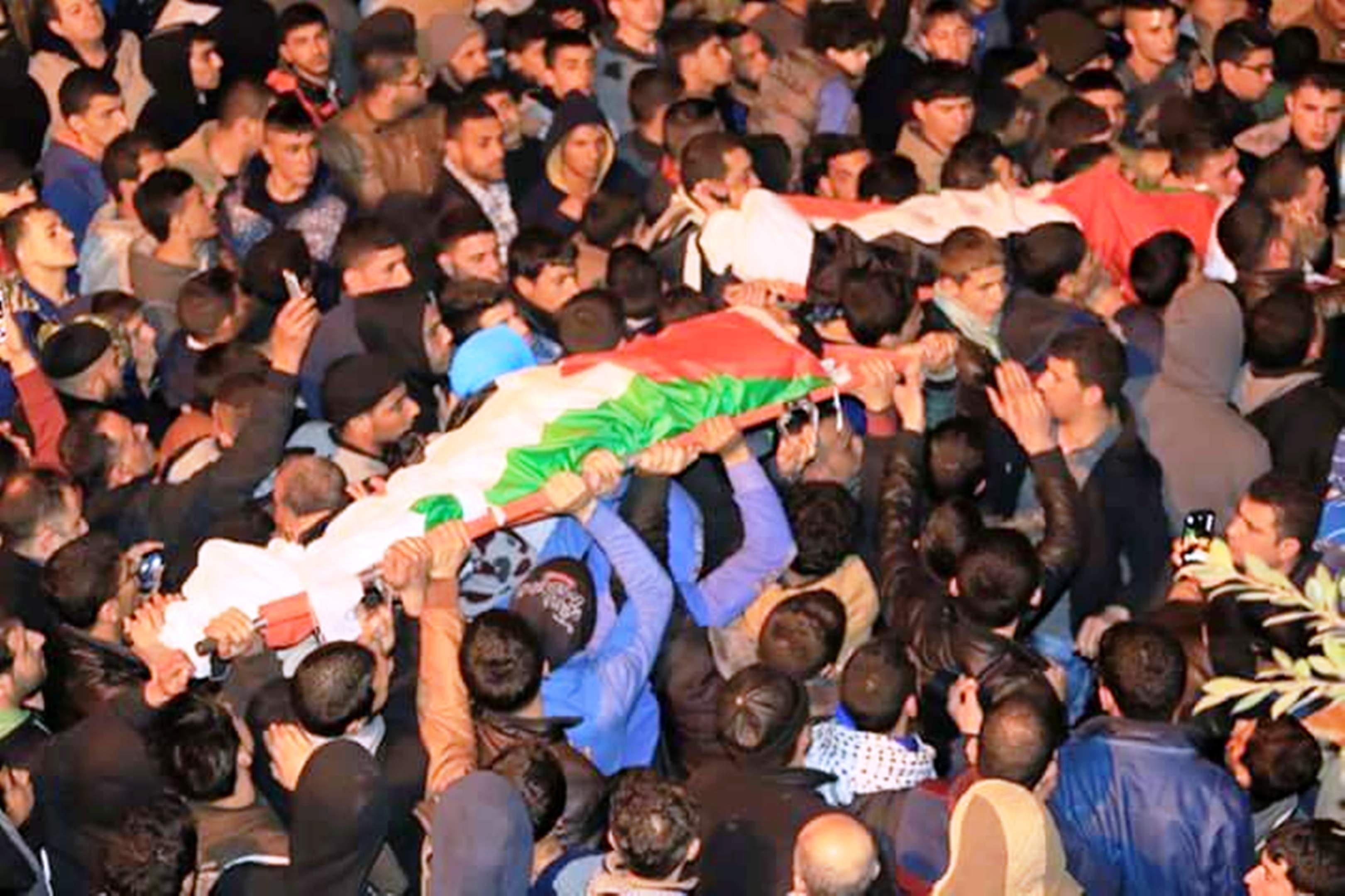 معطيات: الاحتلال يحتجز جثامين 17 شهيدًا فلسطينيًّا