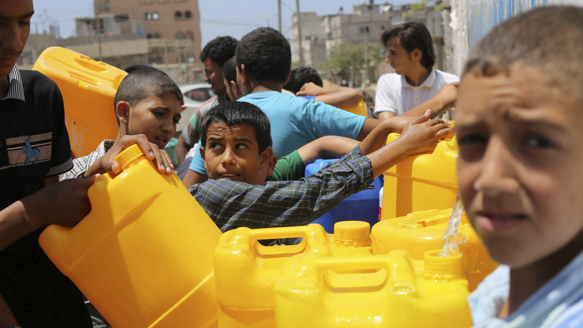 مياه غزة تواجه عجزاً بقيمة 11 مليون دولار