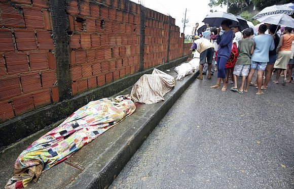 أمطار غزيرة تودي بحياة 19 شخصًا قرب ساوباولو